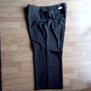 HNWT Women's  Petite Alfani Plus Gray Trousers, Pants. Size 24WP, MSRP $54.99